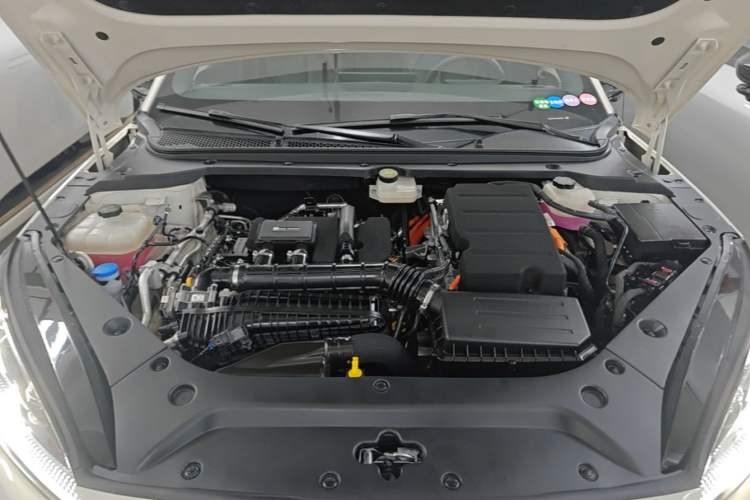 Used BYD Seal 06 New Energy 2025 DM-i Smart Drive 120KM Deluxe Model Engine Bay