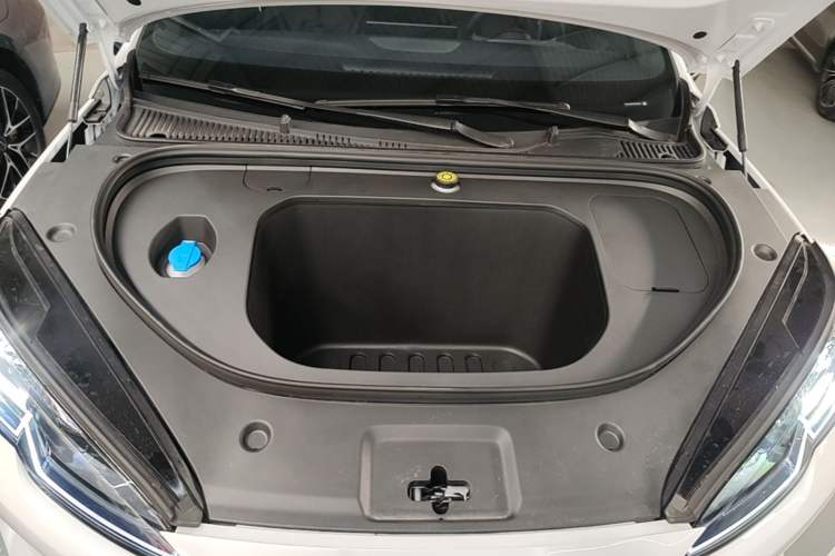 Used BYD Seal 06 New Energy 2025 EV 470KM Prestige Edition Engine Bay