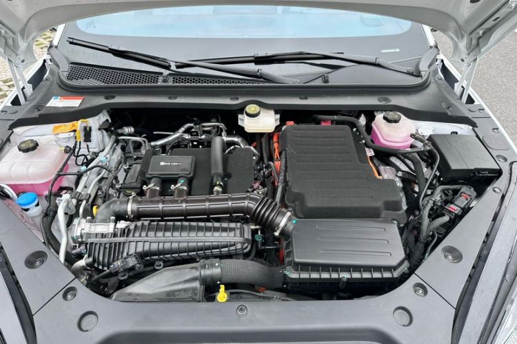 Used BYD Seal 06 New Energy 2025 DM-i Smart Drive 80KM Luxury Model Engine Bay
