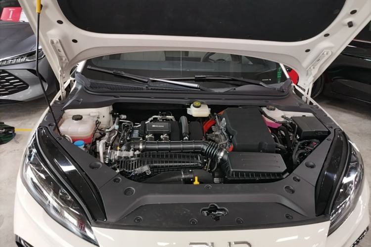 Used BYD Seal 06 New Energy 2025 DM-i Smart Drive 120KM Prestige Model Engine Bay