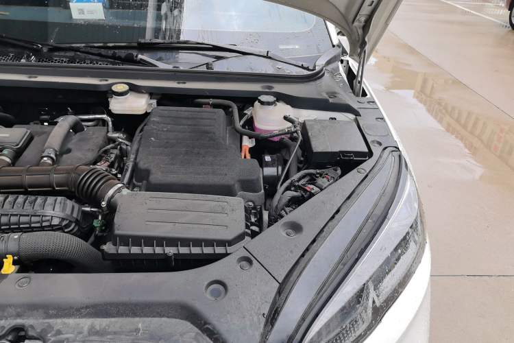 Used BYD Seal 06 New Energy 2025 DM-i Smart Drive 80KM Luxury Model Engine Bay Left