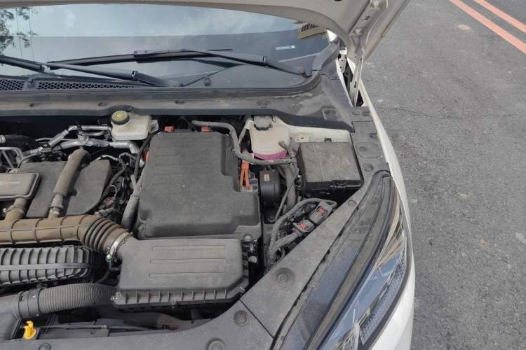 Used BYD Seal 06 New Energy 2025 DM-i Smart Drive 80KM Luxury Model Engine Bay Left