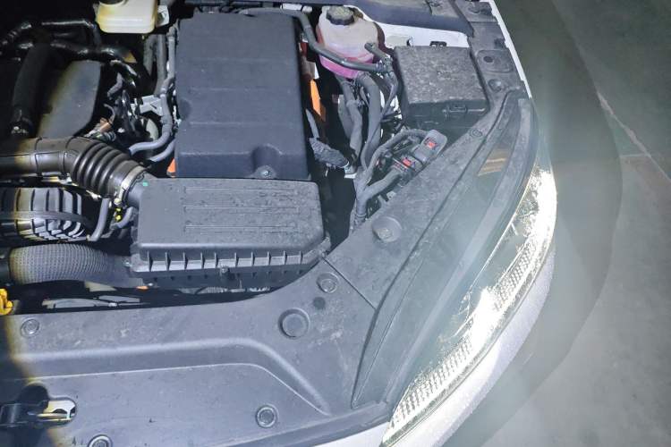 Used BYD Seal 06 New Energy 2025 DM-i Smart Drive 120KM Prestige Model Engine Bay Left