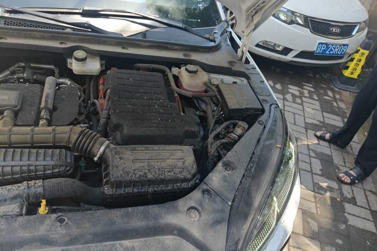Used BYD Seal 06 New Energy 2025 DM-i Smart Drive 80KM Luxury Model Engine Bay Left