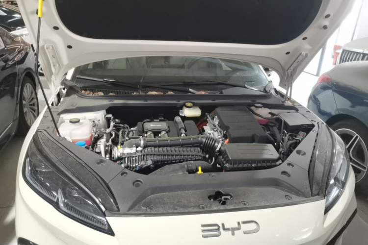 Used BYD Seal 06 New Energy 2025 DM-i Smart Drive 120KM Prestige Model Engine Bay