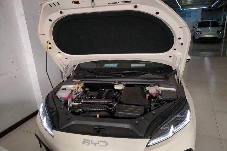 Used BYD Seal 06 New Energy 2025 DM-i Smart Drive 80KM Luxury Model Engine Bay