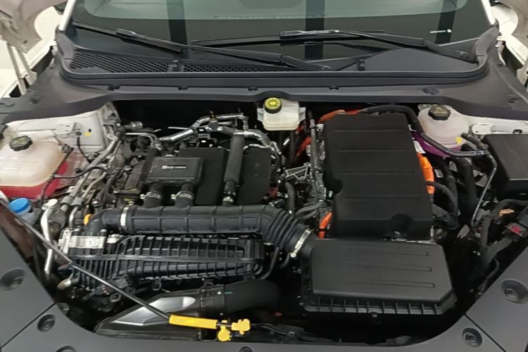 Used BYD Seal 06 New Energy 2025 DM-i Smart Drive 120KM Deluxe Model Engine Bay