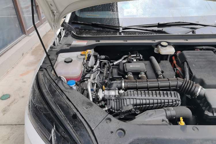 Used BYD Seal 06 New Energy 2025 DM-i Smart Drive 80KM Luxury Model Engine Bay Right