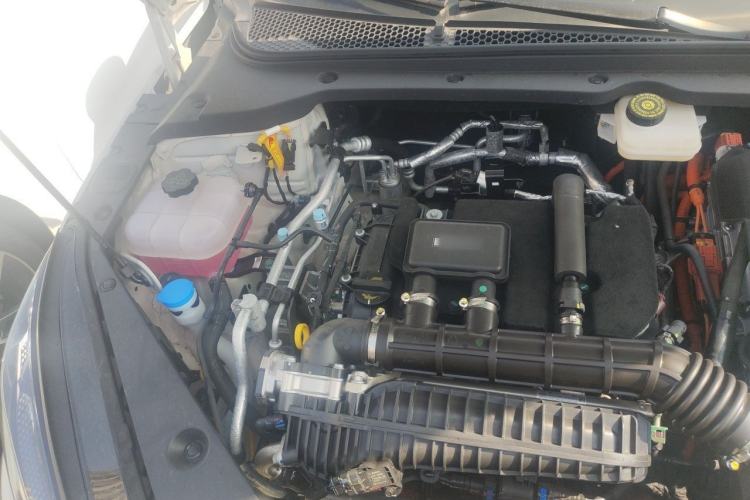 Used BYD Seal 06 New Energy 2025 DM-i Smart Drive 80KM Luxury Model Engine Bay Right