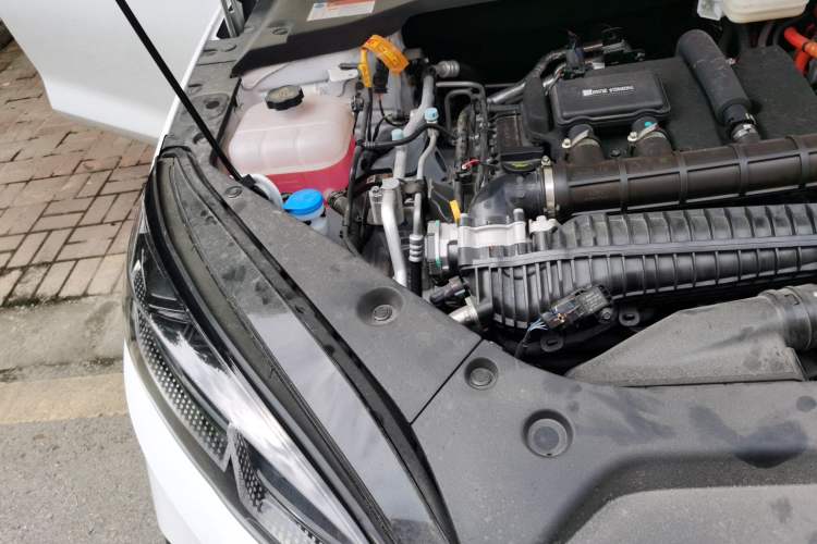 Used BYD Seal 06 New Energy 2025 DM-i Smart Drive 80KM Luxury Model Engine Bay Right