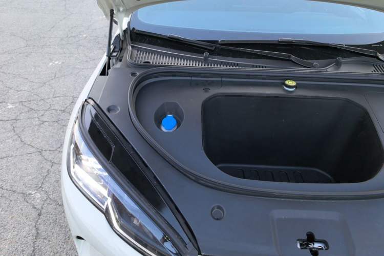 Used BYD Seal 06 New Energy 2025 EV 545KM Premium Edition Engine Bay Right