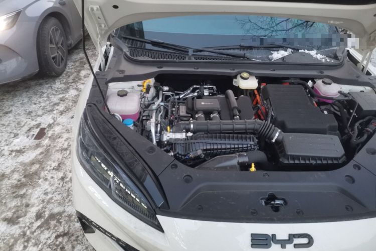 Used BYD Seal 06 New Energy 2025 DM-i Smart Drive 80KM Luxury Model Engine Bay Right