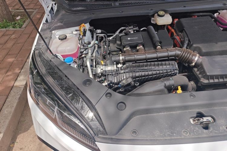 Used BYD Seal 06 New Energy 2025 DM-i Smart Drive 80KM Luxury Model Engine Bay Right