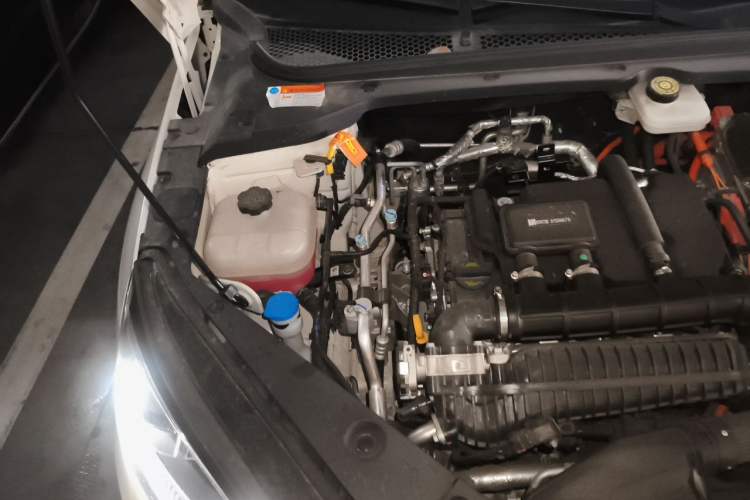 Used BYD Seal 06 New Energy 2025 DM-i Smart Drive 80KM Luxury Model Engine Bay Right