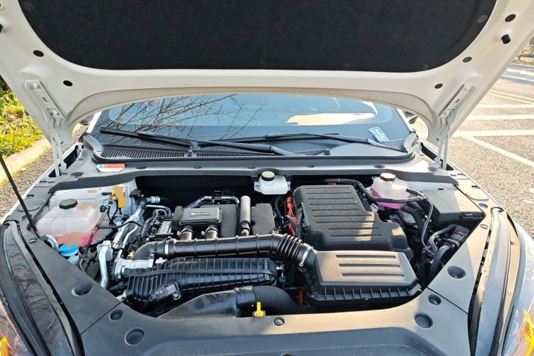 Used BYD Seal 06 New Energy 2025 DM-i Smart Drive 80KM Luxury Model Engine Bay
