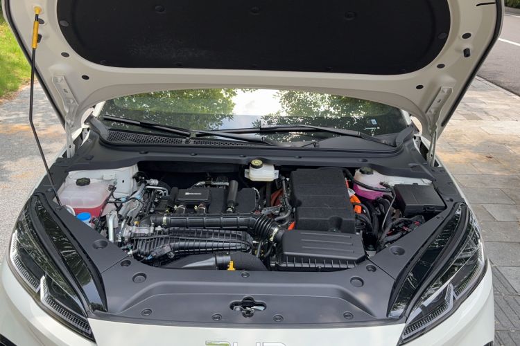 Used BYD Seal 06 New Energy 2025 DM-i Smart Drive 120KM Prestige Model Engine Bay