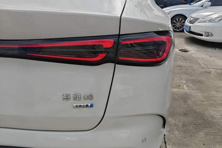 Used BYD Seal 06 New Energy 2025 DM-i Smart Drive 80KM Luxury Model Exterior 1