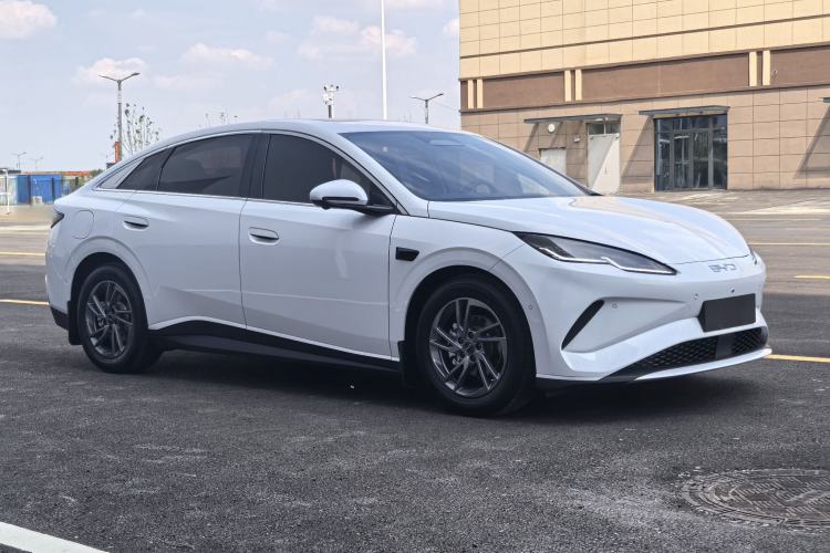 Used BYD Seal 06 New Energy 2025 EV 545KM Premium Edition Exterior 2