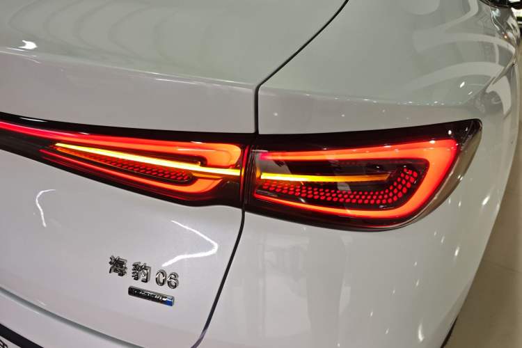Used BYD Seal 06 New Energy 2025 DM-i Smart Drive 120KM Deluxe Model Exterior 3