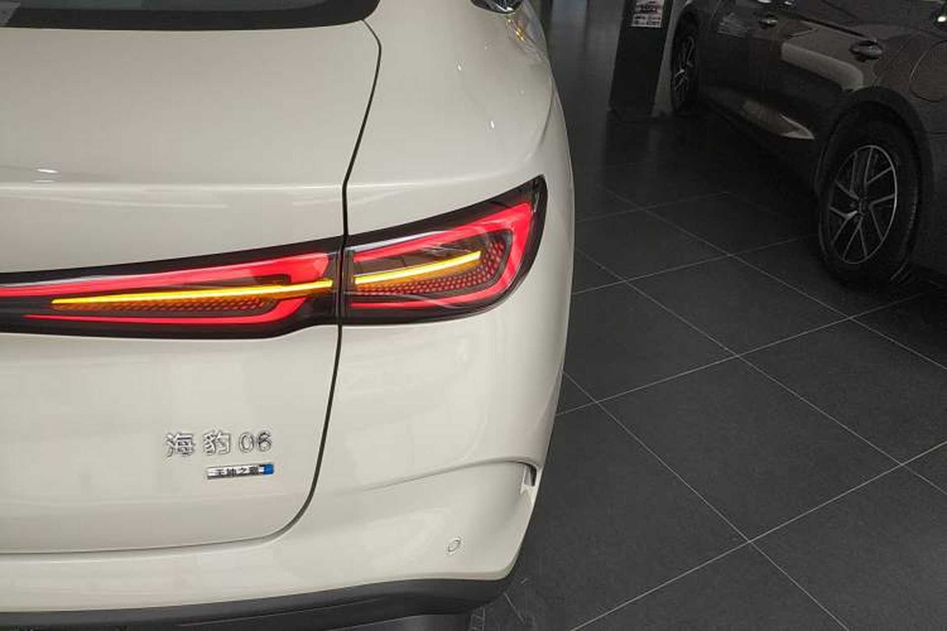 Used BYD Seal 06 New Energy 2025 DM-i Smart Drive 120KM Deluxe Model Exterior 3