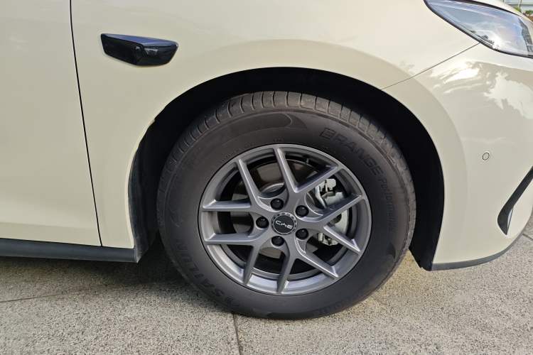 Used BYD Seal 06 New Energy 2025 DM-i Smart Drive 80KM Luxury Model Exterior 3