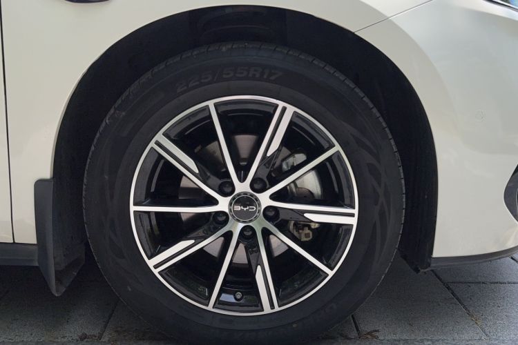 Used BYD Seal 06 New Energy 2025 DM-i Smart Drive 120KM Prestige Model Exterior 3