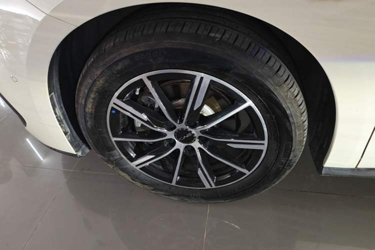 Used BYD Seal 06 New Energy 2025 DM-i Smart Drive 120KM Deluxe Model Exterior 4