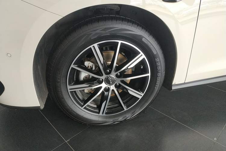 Used BYD Seal 06 New Energy 2025 DM-i Smart Drive 120KM Deluxe Model Exterior 4