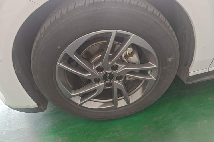 Used BYD Seal 06 New Energy 2025 EV 470KM Prestige Edition Exterior 4