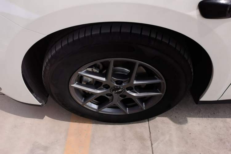 Used BYD Seal 06 New Energy 2025 DM-i Smart Drive 80KM Luxury Model Exterior 4