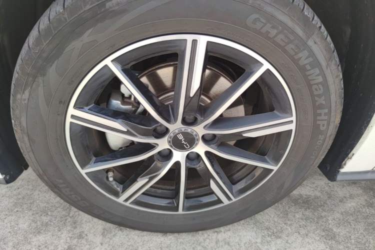 Used BYD Seal 06 New Energy 2025 DM-i Smart Drive 120KM Deluxe Model Exterior 4