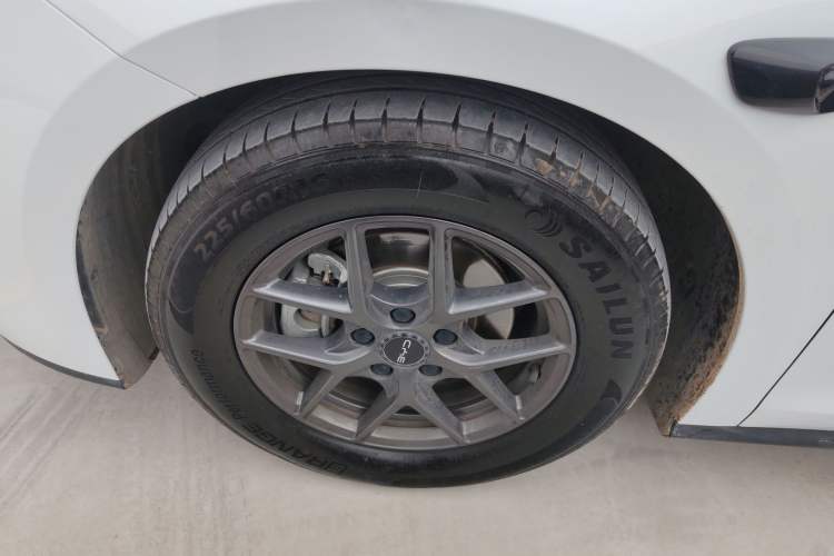Used BYD Seal 06 New Energy 2025 DM-i Smart Drive 80KM Luxury Model Exterior 4