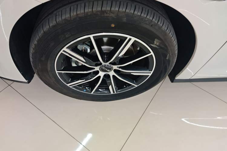 Used BYD Seal 06 New Energy 2025 DM-i Smart Drive 80KM Prestige Model Exterior 4