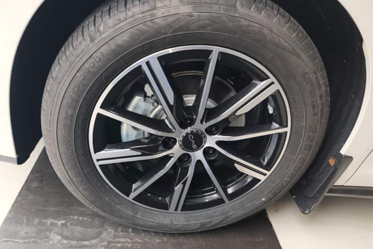 Used BYD Seal 06 New Energy 2025 DM-i Smart Drive 120KM Deluxe Model Exterior 4