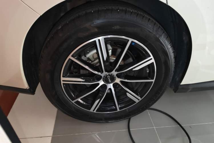Used BYD Seal 06 New Energy 2025 DM-i Smart Drive 120KM Deluxe Model Exterior 5