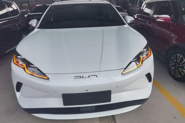 Used BYD Seal 06 New Energy 2025 EV 545KM Premium Edition Front