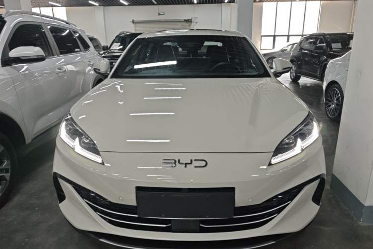 Used BYD Seal 06 New Energy 2025 DM-i Smart Drive 120KM Deluxe Model Front