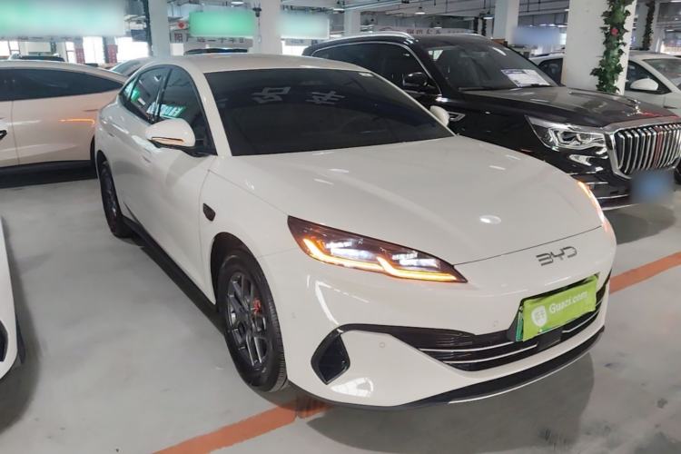 Used BYD Seal 06 New Energy 2025 DM-i Smart Drive 80KM Luxury Model Front Right 45 Deg