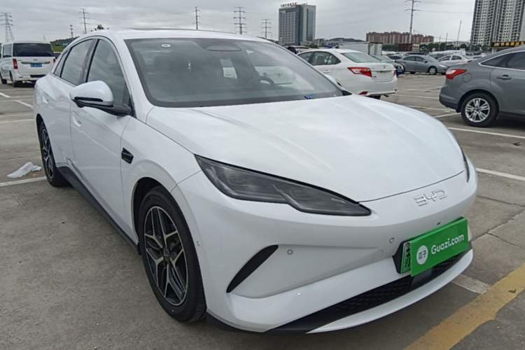 Used BYD Seal 06 New Energy 2025 EV 545KM Flagship Edition Front Right 45 Deg