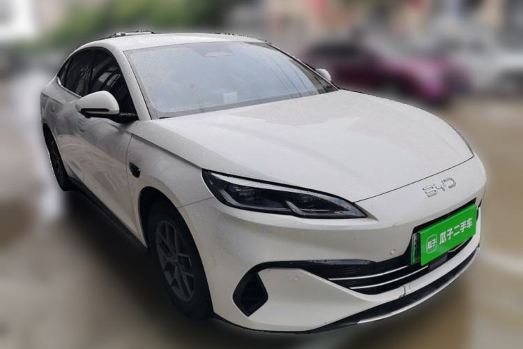 Used BYD Seal 06 New Energy 2025 DM-i Smart Drive 80KM Luxury Model Front Right 45 Deg