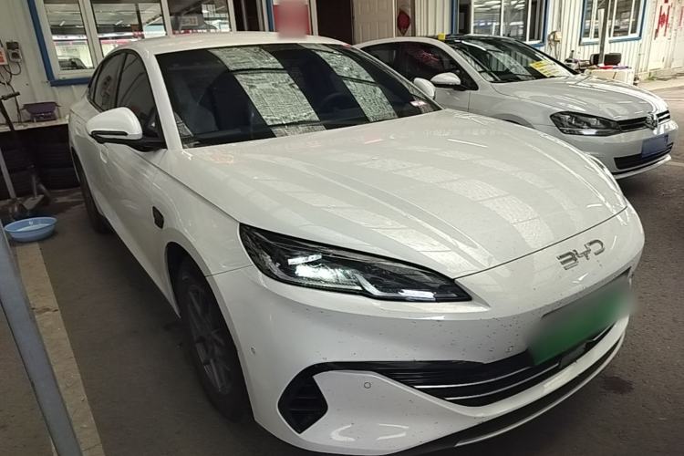 Used BYD Seal 06 New Energy 2025 DM-i Smart Drive 80KM Luxury Model Front Right 45 Deg