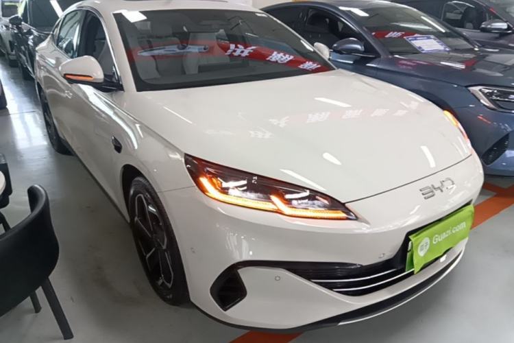 Used BYD Seal 06 New Energy 2025 DM-i Intelligent Drive 120KM Flagship Model Front Right 45 Deg