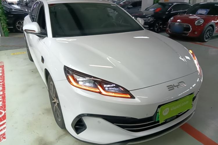 Used BYD Seal 06 New Energy 2025 DM-i Smart Drive 80KM Prestige Model Front Right 45 Deg