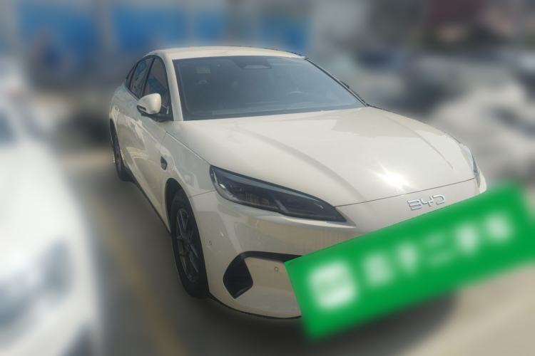 Used BYD Seal 06 New Energy 2025 DM-i Smart Drive 80KM Luxury Model Front Right 45 Deg