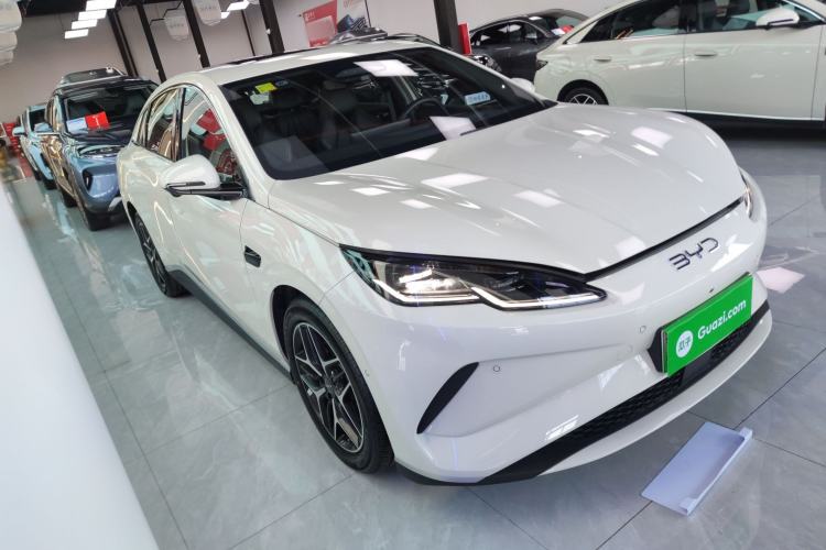 Used BYD Seal 06 New Energy 2025 EV 545KM Flagship Edition Front Right 45 Deg