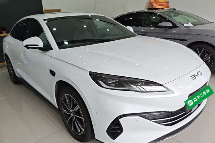 Used BYD Seal 06 New Energy 2025 DM-i Smart Drive 120KM Deluxe Model Front Right 45 Deg