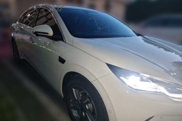 Used BYD Seal 06 New Energy 2025 EV 545KM Premium Edition Front Right 45 Deg