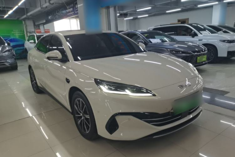 Used BYD Seal 06 New Energy 2025 DM-i Smart Drive 120KM Deluxe Model Front Right 45 Deg