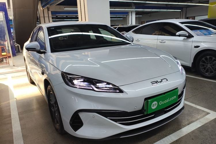 Used BYD Seal 06 New Energy 2025 DM-i Smart Drive 80KM Luxury Model Front Right 45 Deg