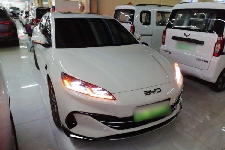 Used BYD Seal 06 New Energy 2025 DM-i Smart Drive 80KM Prestige Model Front Right 45 Deg